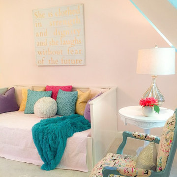 Young Girl's bedroom