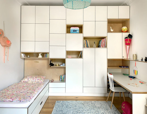 Modern Kinderzimmer by mooi