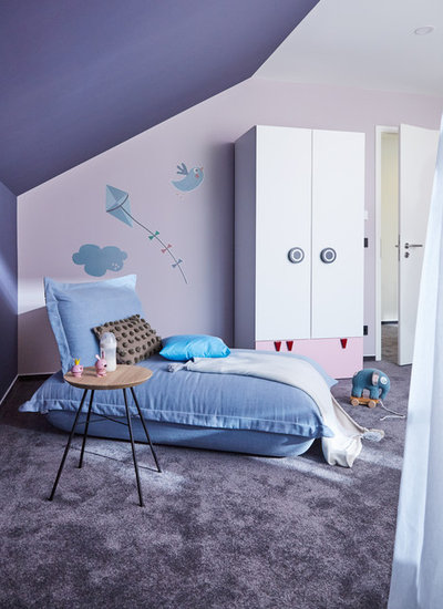 Modern Kinderzimmer by Viebrockhaus