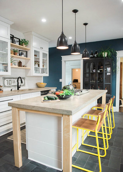 Farmhouse Kitchen by West End Interiors