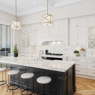 This is an example of a transitional kitchen in Brisbane.