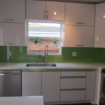 1341 NW 4th ave. KITCHEN
