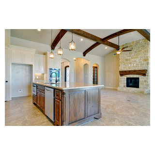 155 Solano Circle Aledo, Texas - Kitchen - Dallas - by Couto Homes | Houzz