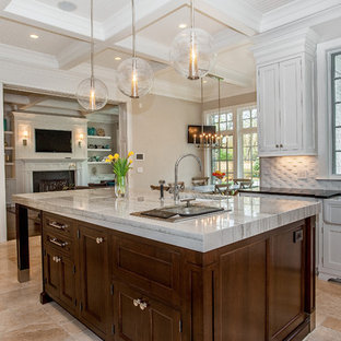 Trendy kitchen photo in Chicago with a farmhouse sink