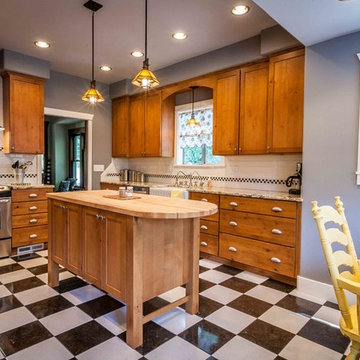 1920's Craftsman Bungalow Kitchen