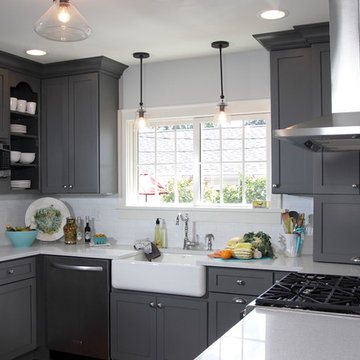 1940s Whitefish Bay Kitchen gets Modern Makeover