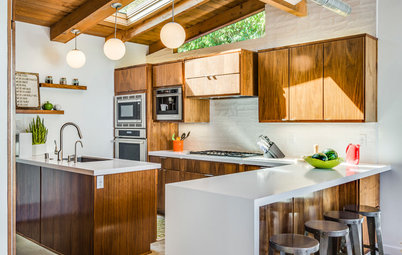 New This Week: 3 Modern Kitchens That Rock Warm Wood Cabinets