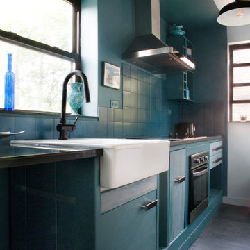 2nd floor kitchen - Teal color side