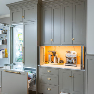 Transitional kitchen ideas - Inspiration for a transitional kitchen remodel in Cincinnati