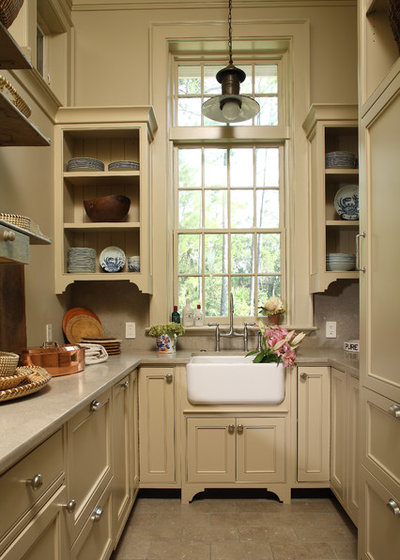 American Traditional Kitchen by Byrd Builders, Inc.