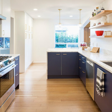 70s Kitchen & Living Room Goes Modern Geometric