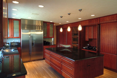 Example of a large trendy kitchen design in Indianapolis