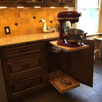 A'Brunzo kitchen by Robin from our Allentown location