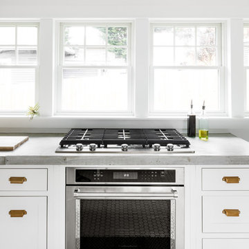 A Clean and Bright Seattle Galley Kitchen