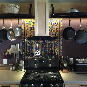 A Colorful Glass Tile Accent Kitchen