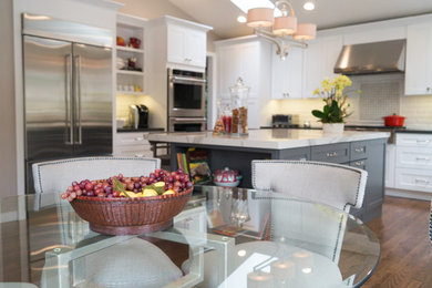 Transitional kitchen photo in Los Angeles