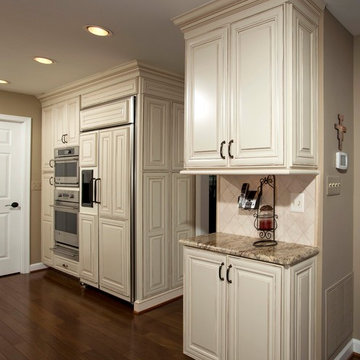 A Kitchen Designed for Family Gathering