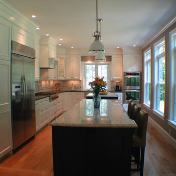 A Luxurious and Bright Kitchen