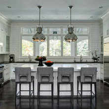 Traditional Kitchen by Fraerman Associates Architecture