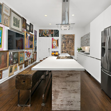 A Rustic and Artsy Contemporary Kitchen in Hyde Park