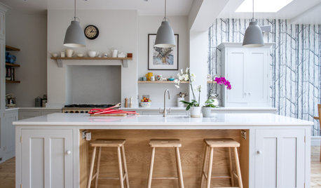 Here’s Why You Should Consider Using Wallpaper in Your Kitchen