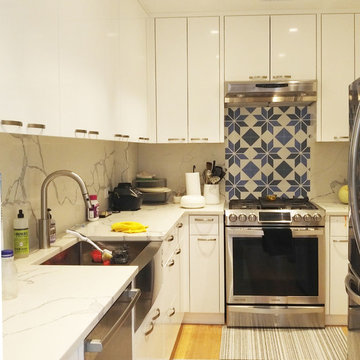 Accent Blue tile kitchen
