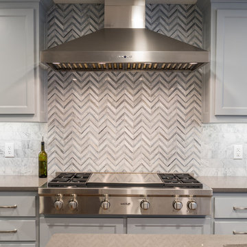 Accent Tile Behind Cooktop