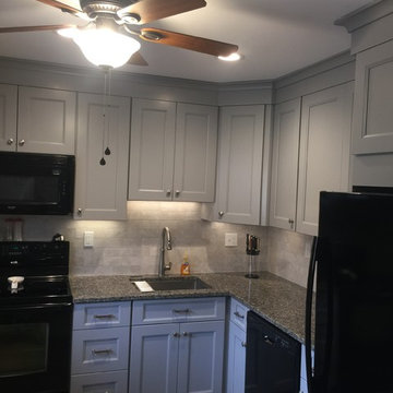 After - Kitchen Remodel with Fabuwood cabinets, granite countertops
