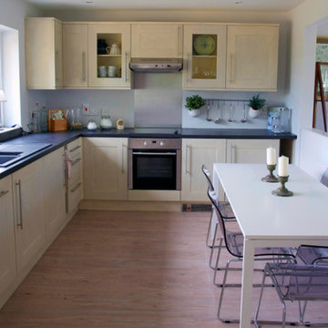 Airy Cottage Kitchen