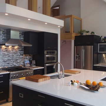 Airy Kitchen
