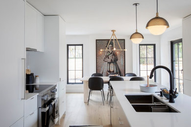 Minimalist kitchen photo in Vancouver