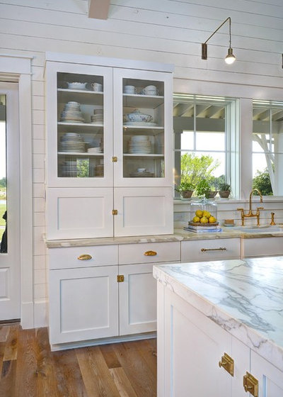 Farmhouse Kitchen by Robert Paige Cabinetry LLC
