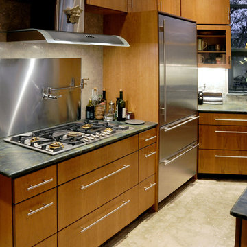 Amazon Jungle Leathered Granite Kitchen Countertops