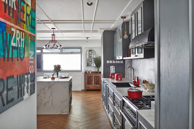 This is an example of an eclectic kitchen in Singapore.