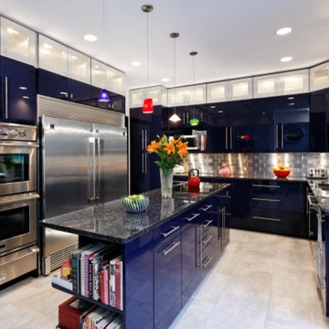 An Electric Blue Kitchen in Centreville