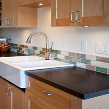 Traditional Kitchen by GreenWorks Building Supply