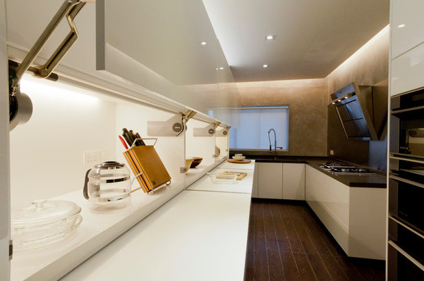 Contemporary Kitchen by Architology
