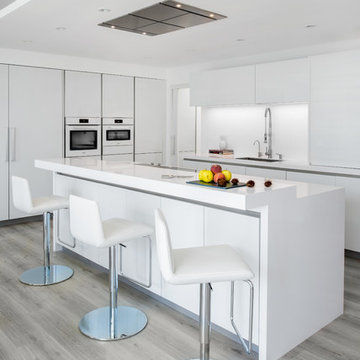 Apartment Kitchen, The Waves - Dubai