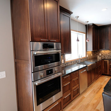 Apple Valley, Kitchen