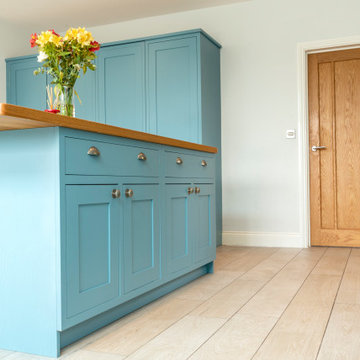 Approved Used Kitchen, Large Shaker, NEFF/Fisher & Paykel Appliances