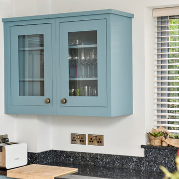 Approved Used Kitchen, Large Shaker, NEFF/Fisher & Paykel Appliances