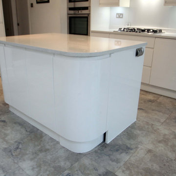 Approved Used Kitchen, Modern Gloss With Island