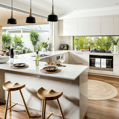 Trendy kitchen photo in Perth