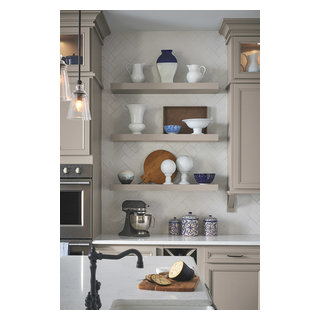 https://st.hzcdn.com/fimgs/pictures/kitchens/aristokraft-cabinetry-floating-shelves-masterbrand-cabinets-inc-img~14f162fc097609bb_8573-1-d5e8abb-w320-h320-b1-p10.jpg