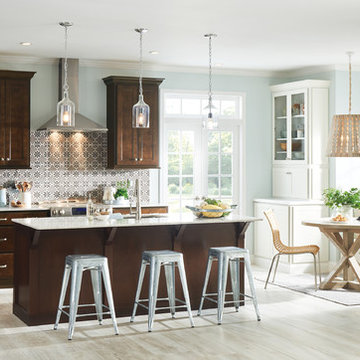 Aristokraft Cabinetry: Timeless Kitchen with Casual Dining Space