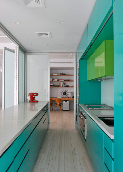 Modern Kitchen by BarlisWedlick Architects