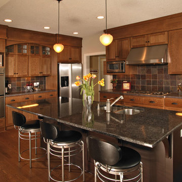 Arts & Crafts Kitchen - Quartersawn Oak Cabinets