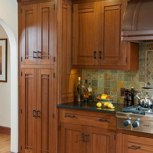 Kitchen pictures - Kitchen photo in Burlington