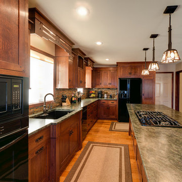 Arts & Crafts Kitchen with Tropical Green Granite
