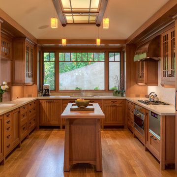Arts & Crafts Residence